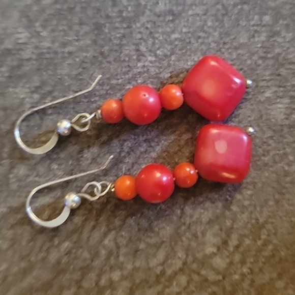 HANDMADE Red Coral Beaded Bracelet Dangle Hook Earrings Set - Picture 2 of 5